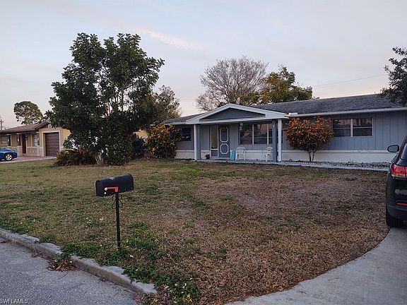 3rd image of 215 Fireside Ct