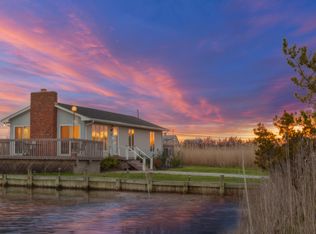 19 Bayview Rd, Remsenburg, NY 11960