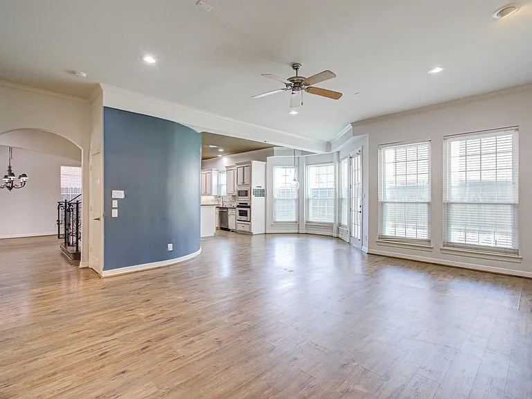 13514 Broadmeadow Ln — Photo 12