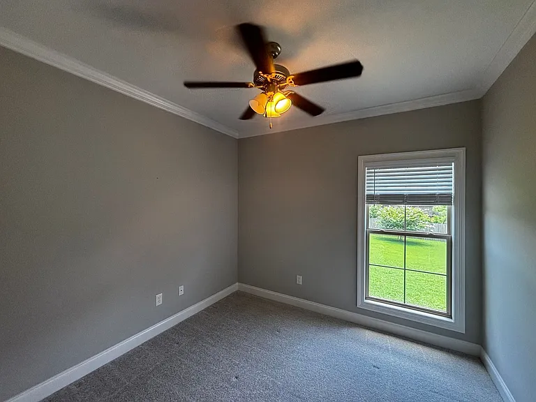 310 Candlewood Ct — Photo 14