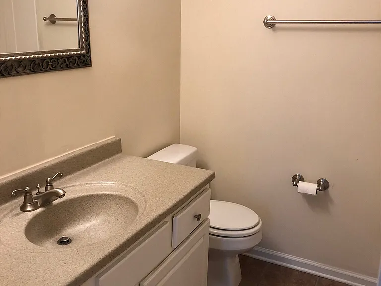 638 N Fairfield Dr — Photo 14