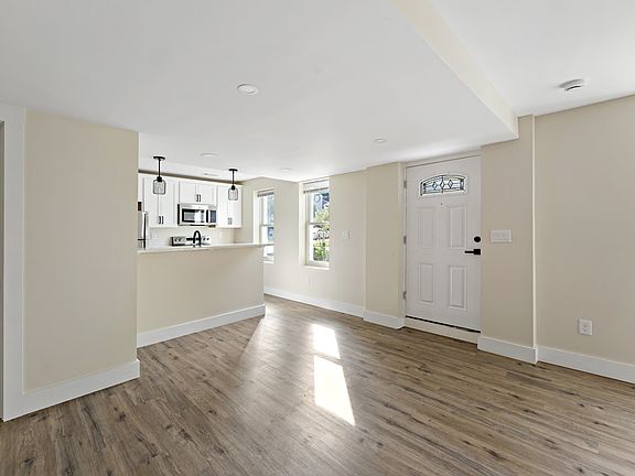 5th image of 801 Bower Hill Rd #2