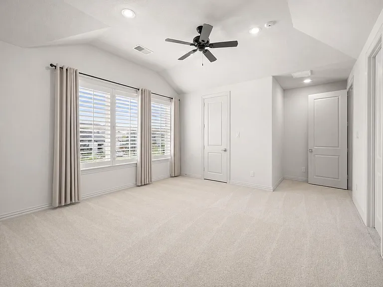 2422 Camden Creek Ln — Photo 20