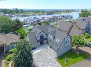 254 N Lotus Isle Dr, Portland, OR