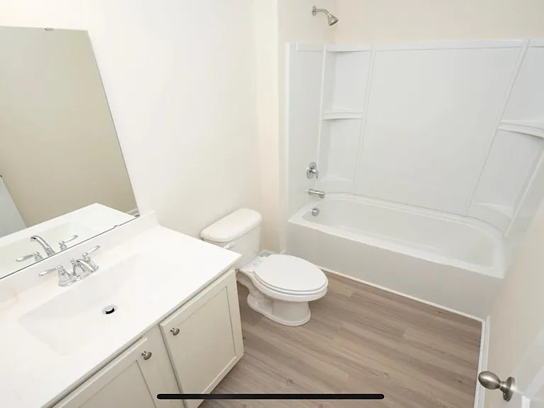 827 Green Garden Way — Photo 5