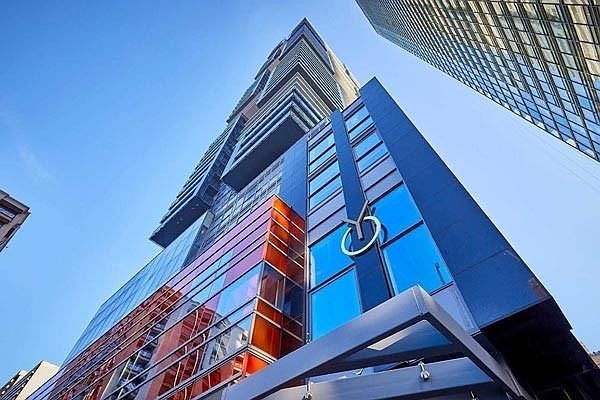 1st image of 7 Grenville St #2509