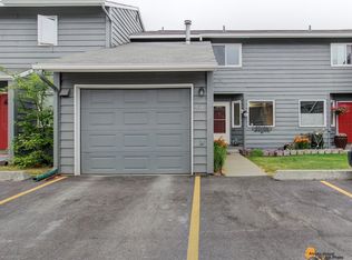 9547 Victor Rd, Anchorage, AK 99515