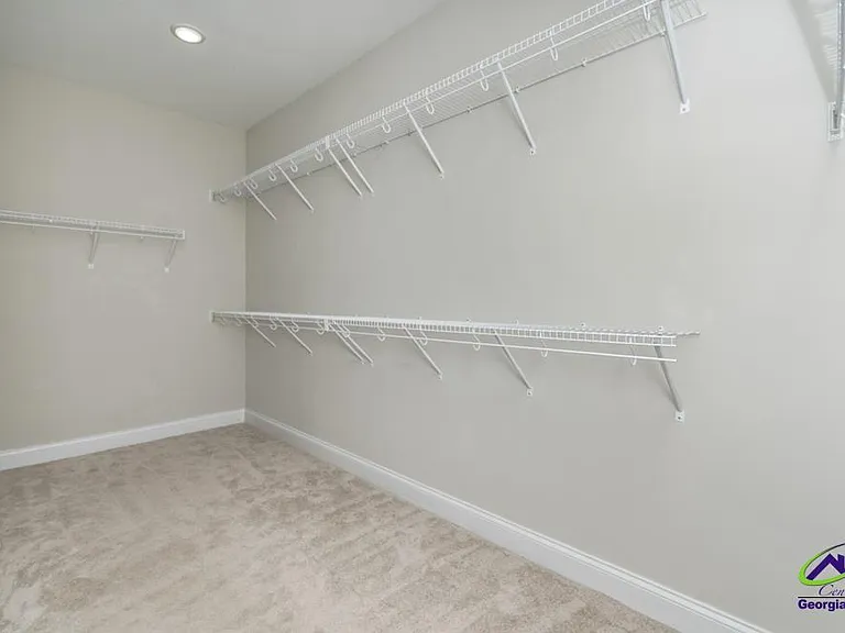 101 Georgia Dean St — Photo 30