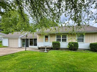 1215 Douglass Ave, Barberton, OH 44203