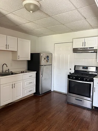 24 Taylor St Photo 1