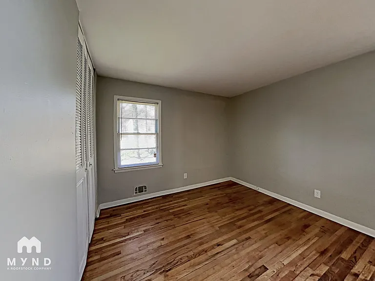 5245 Louis Xiv Ln — Photo 8