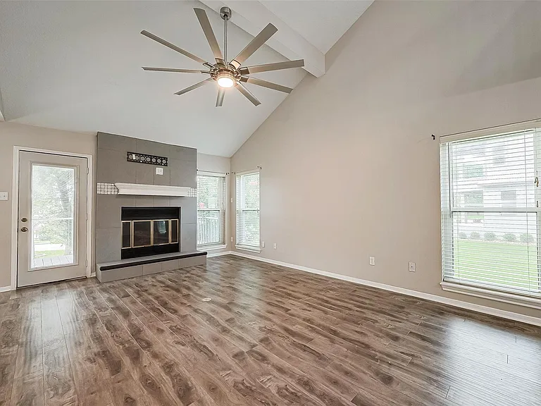 131 Cove Cir — Photo 7