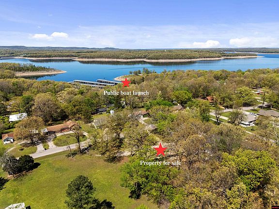 3rd image of 107 Boat Dock Rd