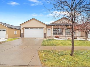 709 40th St E, Williston, ND 58801