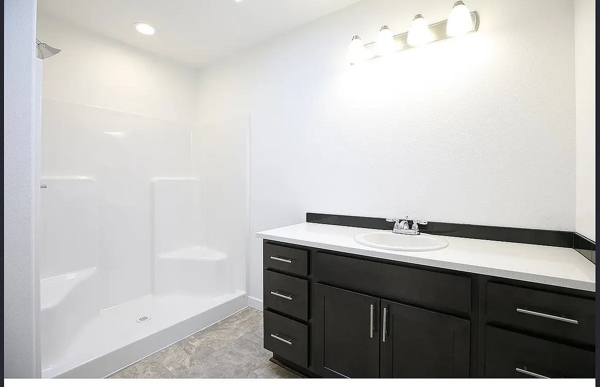 4 bed, 2.5 bath, 1734 sqft, $2,895 — Photo 4