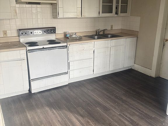 5th image of 429 W Knox Ave