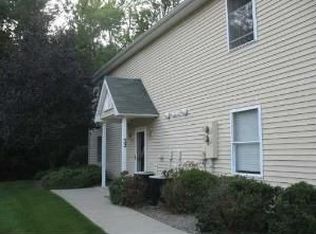 32 Village Cv, Warwick, NY 10990