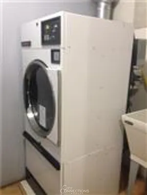 Rented by City Connections Realty | media 19