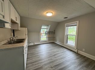 302 Lafayette St UNIT 2, Valparaiso, IN 46383