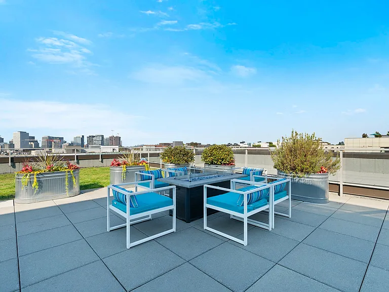 Beryl Apartments — Photo 9