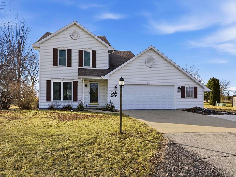 1st image of N1371 Fawn Ridge Ct