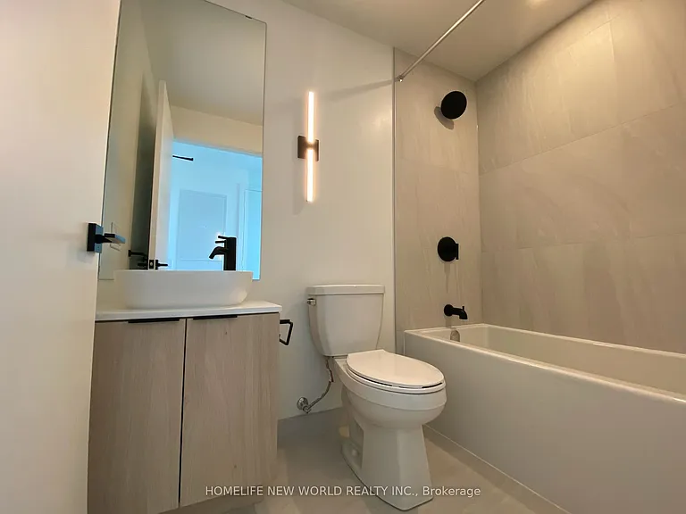 1185 Dupont St #2605 — Photo 13