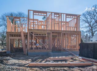 114 N Hillside Ave, Chatham, NJ