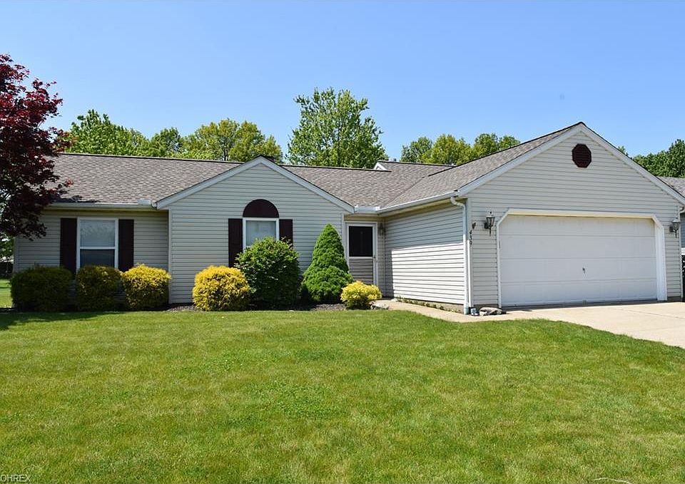 1st image of 439 Bayberry Dr