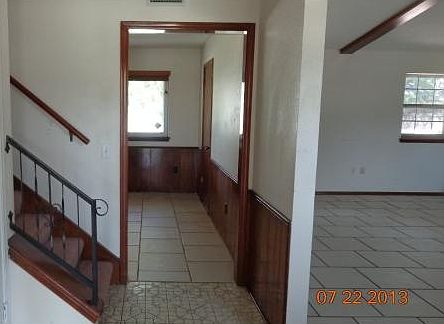 4th image of 1205 SW 93rd St