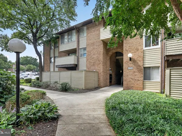 19443 Brassie Pl Unit 301, Montgomery Village, MD 20886