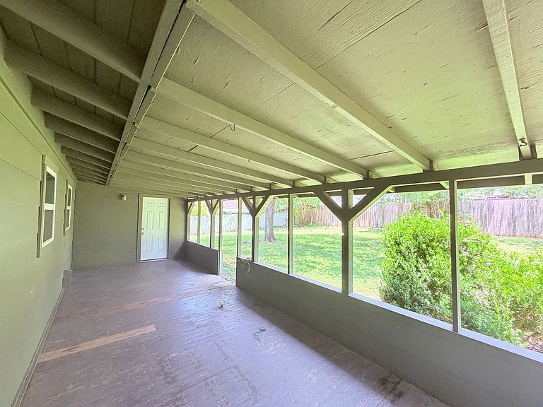 8701 Parkfield Dr — Photo 29