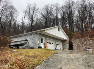 235 Obrien Rd, Manns Choice, PA 15550