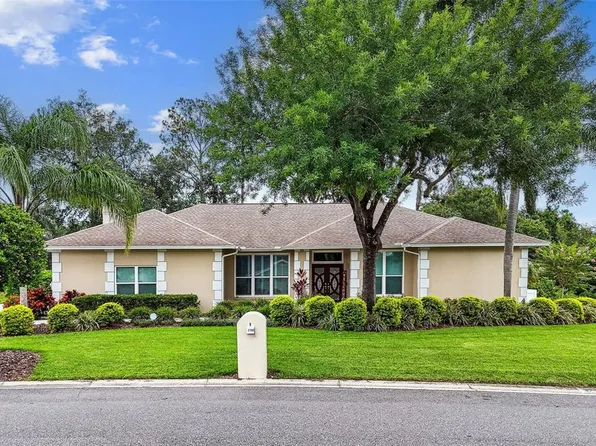 2706 S Fairway Dr, Plant City, FL 33566