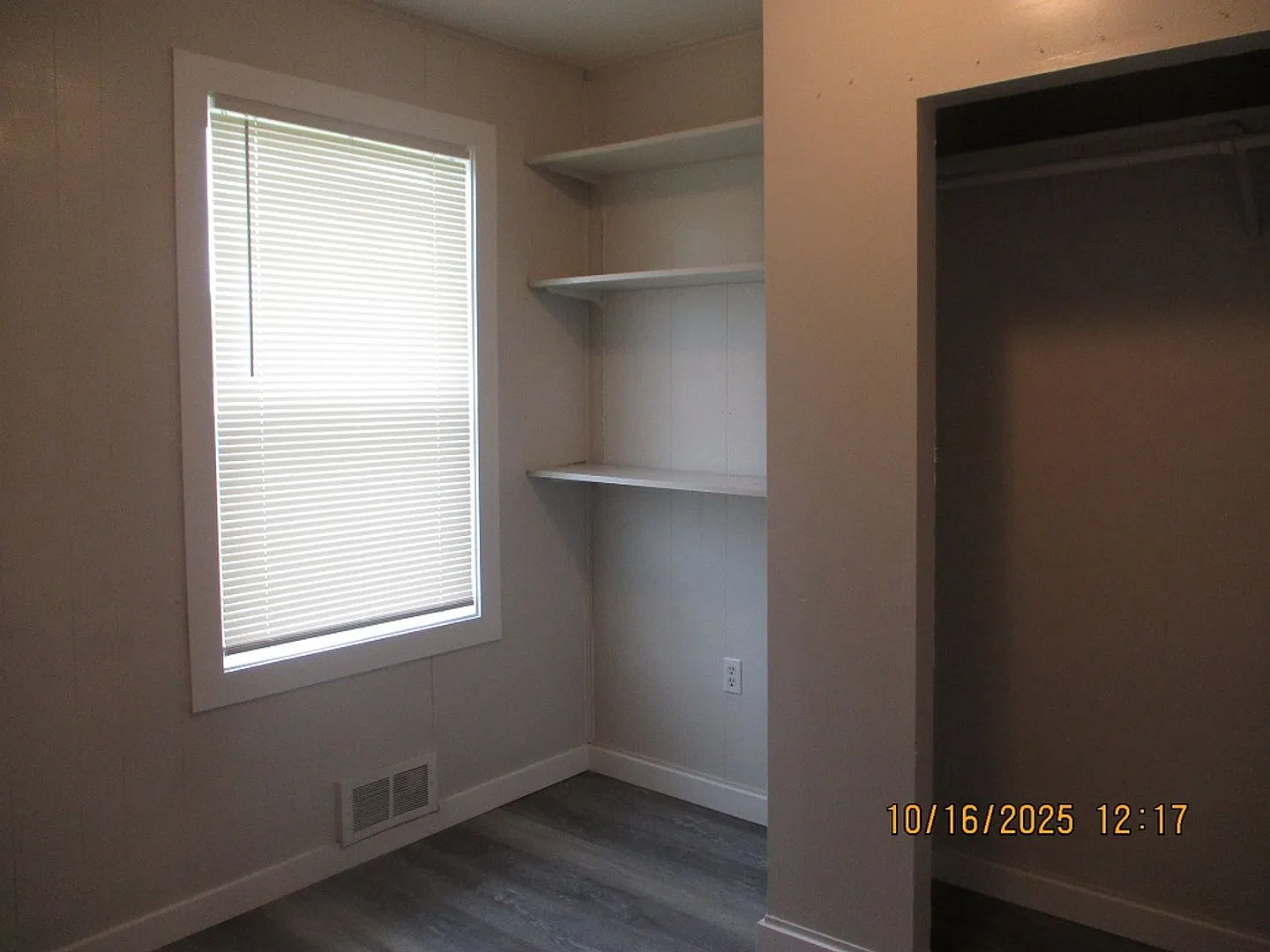 300 N. Tilden — Photo 4