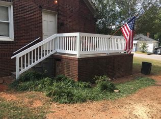 113 Park St #B, Easley, SC 29640