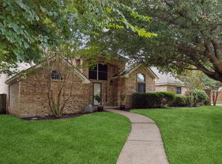 3300 Rainer Dr, Dalworthington Gardens, TX 76016