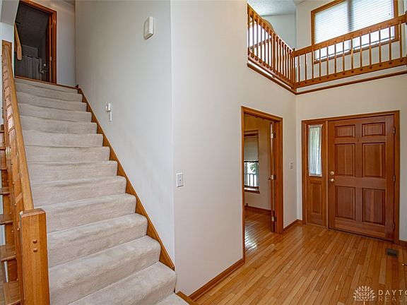 5th image of 495 Allanhurst Ave