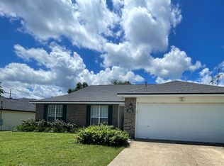 376 Brown Pl, Crestview, FL 32539