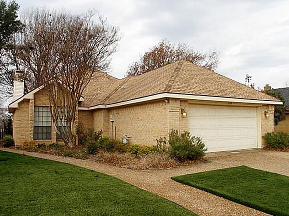 3rd image of 2829 Laurel Oaks Dr
