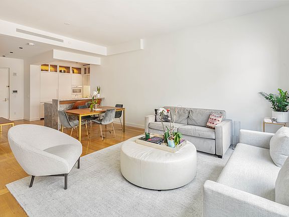 3rd image of 30 Warren St #6B