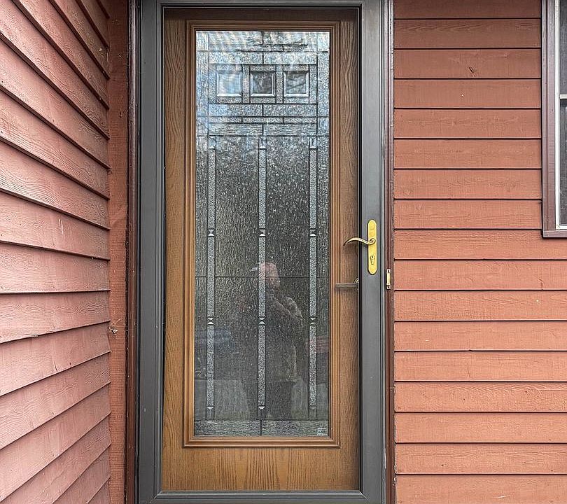 1st image of 15 Lexington Ct