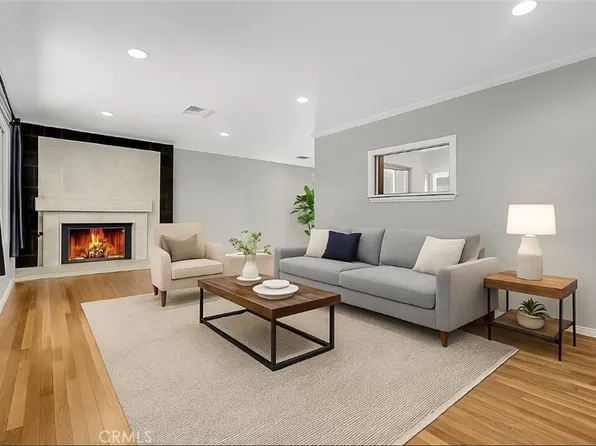 7836 Hanna Ave, Canoga Park, CA 91304