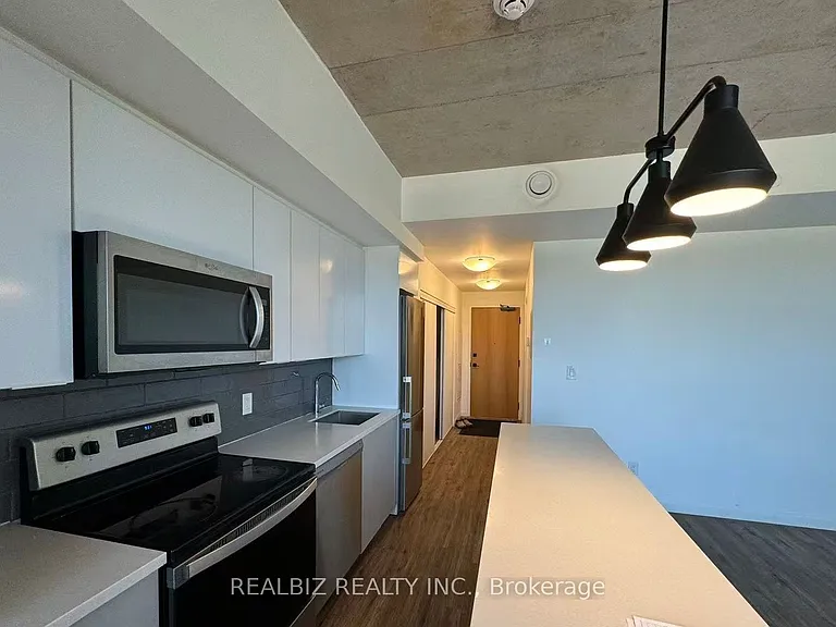 7 Erie Ave W #512 — Photo 1