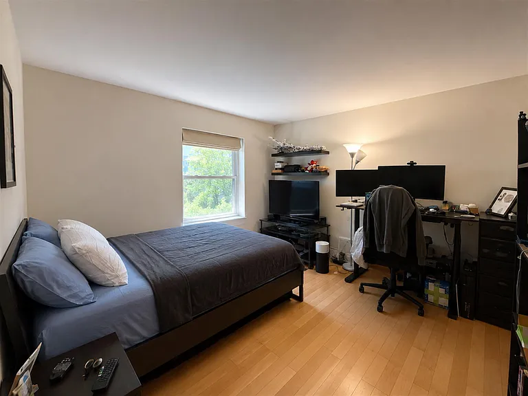 2440 Massachusetts Ave #33 — Photo 7