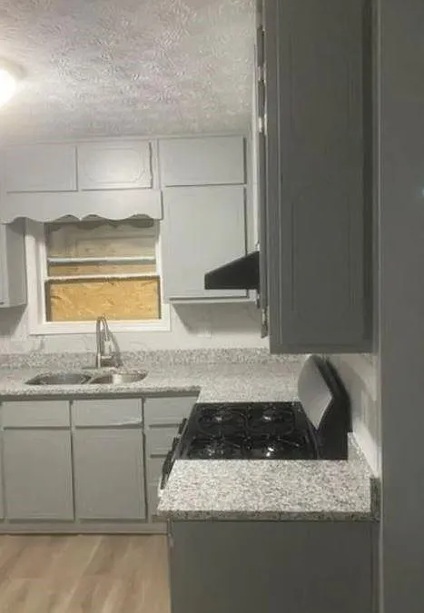 3 bed, 2.0 bath, 1416 sqft, $1,699 — Photo 2