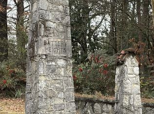 2700 Fairview Dr, Chattanooga, TN 37406