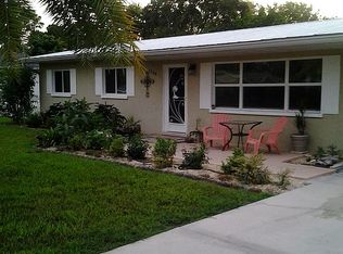 1124 Queen Rd, Venice, FL 34293