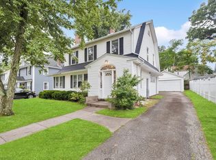 90 Rockland St, Springfield, MA 01118