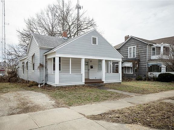 3rd image of 116 W Gay St