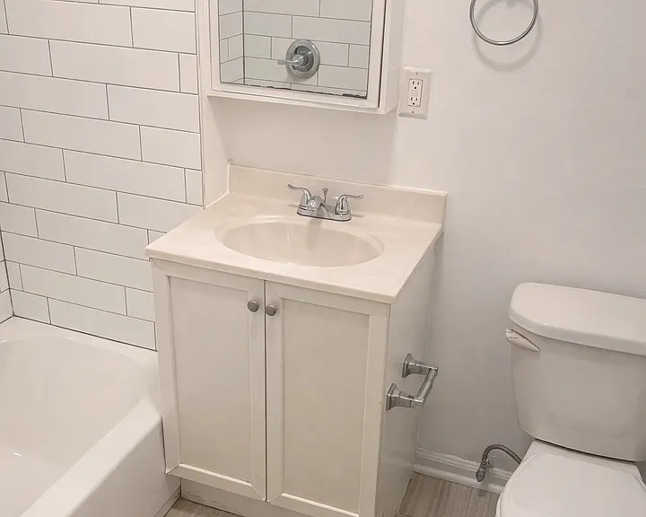 700 E Chelten Ave — Photo 18